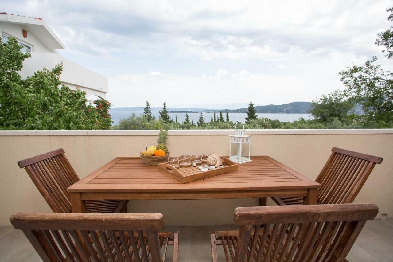 Captain'S Apartment Račišće Εξωτερικό φωτογραφία