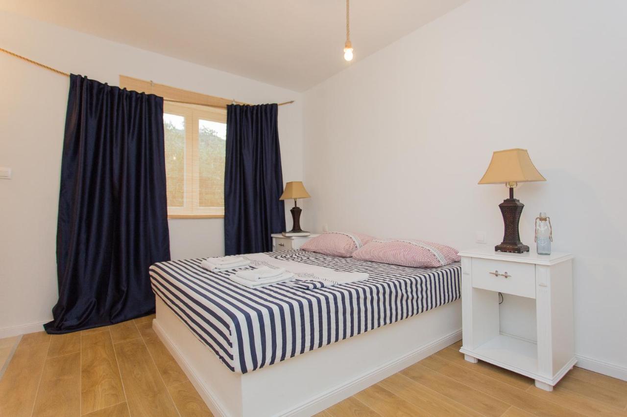 Captain'S Apartment Račišće Εξωτερικό φωτογραφία